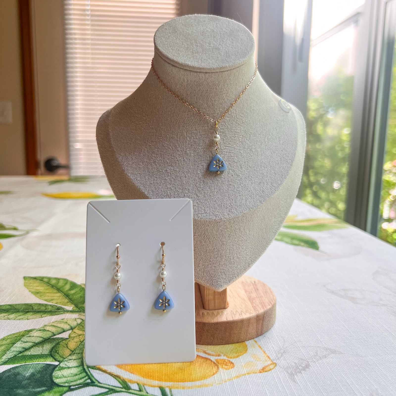 Blue Floral Triangle Shape Czech Glass Pearl Flower Dainty Cottagecore Fun Set 35$